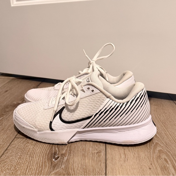 Nike Shoes - Nike Vapor Pro